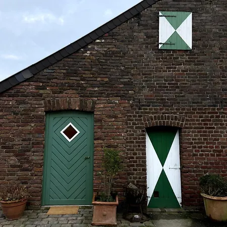 Kunst & Wohnen Auf Dem Bauernhof